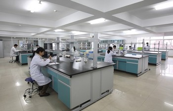参观忻州中天华康亲子鉴定中心实验室 30